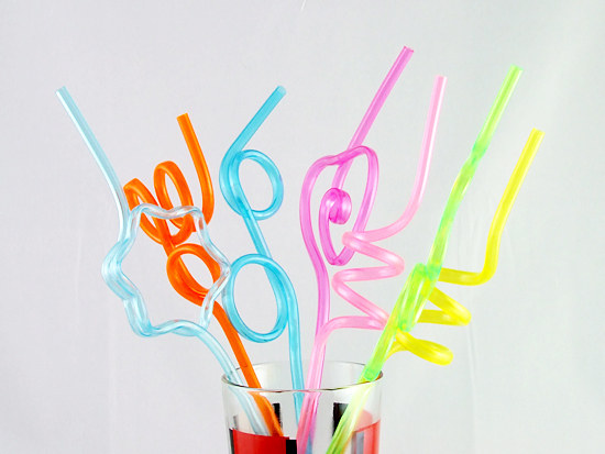 http://www.rpandassociates.com/images/Custom%20Shaped%20Straws/custom-shaped-straws-4.jpg